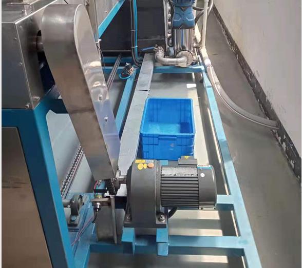 늙C���wͨ�^ʽ�����߉�������ϴ�C�W����ݔϵ�y